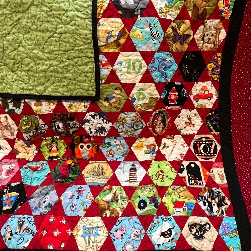 Colorful Seek & Find Handmade Quilt - Picture 2 of 9